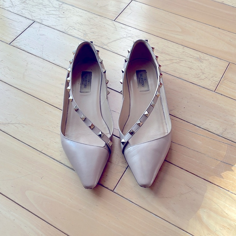 Valentino Garavani Beige Flats with Silver Studs